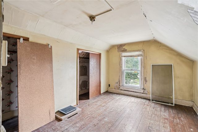 835 10th Street SW, Cedar Rapids, IA 52404