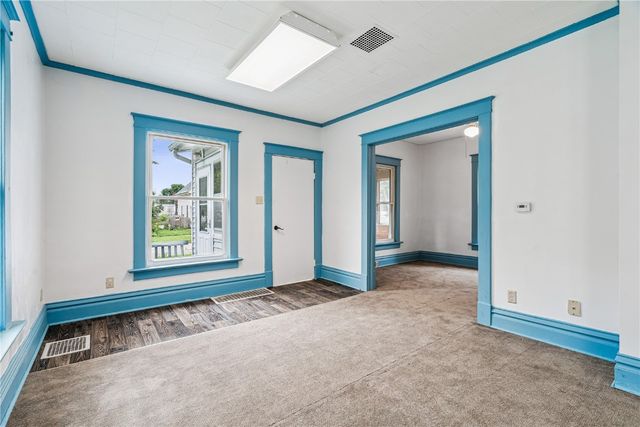 835 10th Street SW, Cedar Rapids, IA 52404