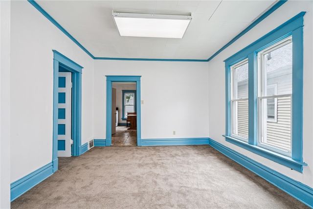 835 10th Street SW, Cedar Rapids, IA 52404