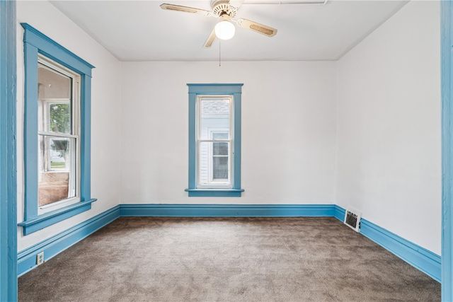 835 10th Street SW, Cedar Rapids, IA 52404