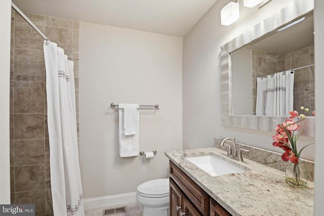 3759 SILVERWOOD DR, York, PA 17402