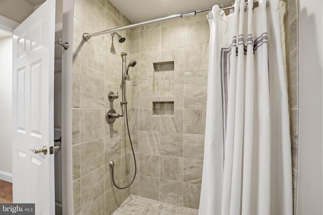 3759 SILVERWOOD DR, York, PA 17402