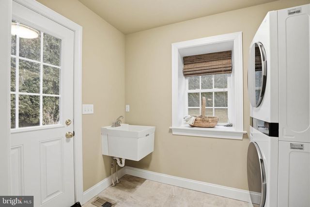 3759 SILVERWOOD DR, York, PA 17402