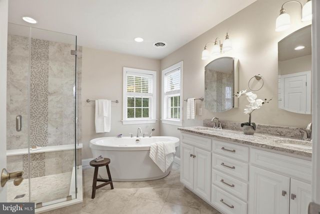 3759 SILVERWOOD DR, York, PA 17402