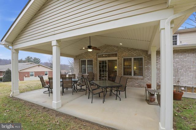 3759 SILVERWOOD DR, York, PA 17402