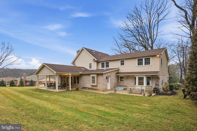 3759 SILVERWOOD DR, York, PA 17402