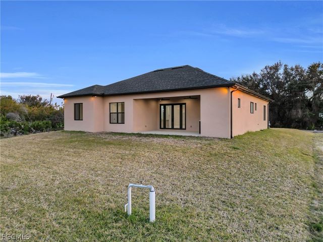 2506 73rd ST W, Lehigh Acres, FL 33971