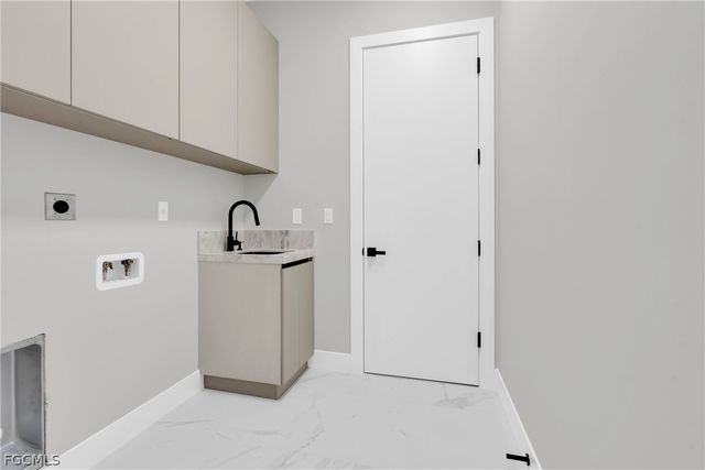 2506 73rd ST W, Lehigh Acres, FL 33971