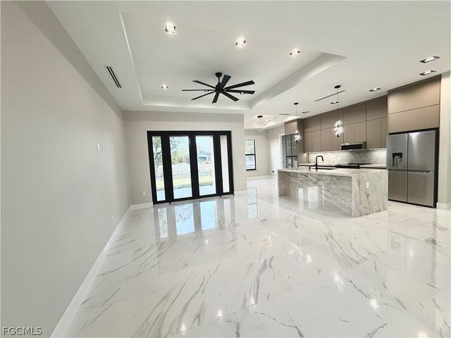 2506 73rd ST W, Lehigh Acres, FL 33971