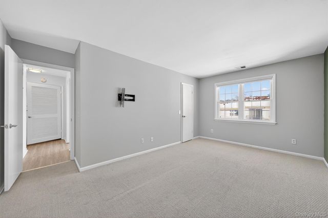 276 Temple Hill Road 1506, New Windsor, NY 12553