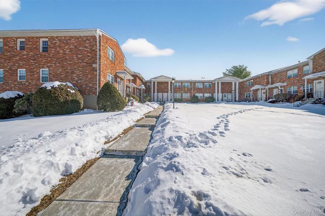 276 Temple Hill Road 1506, New Windsor, NY 12553