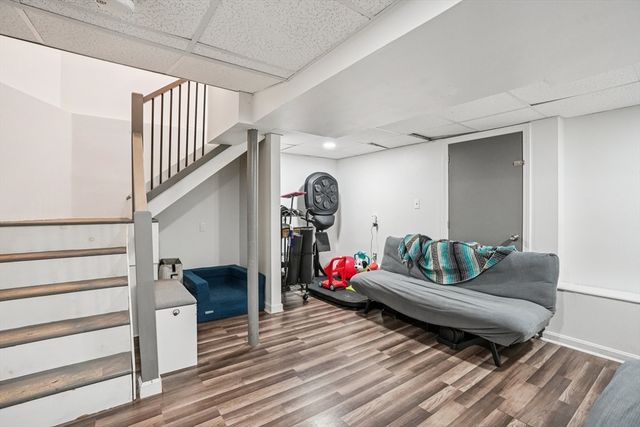 46 Main St, Lowell, MA 01852