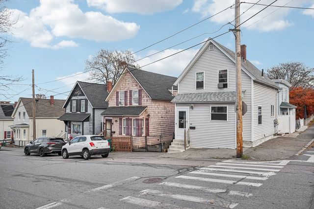 46 Main St, Lowell, MA 01852