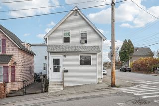 46 Main St, Lowell, MA 01852