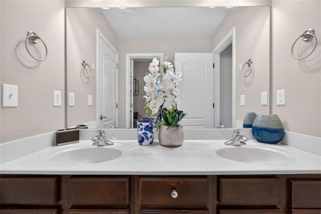 1758 Great Shoals Circle, Lawrenceville, GA 30045