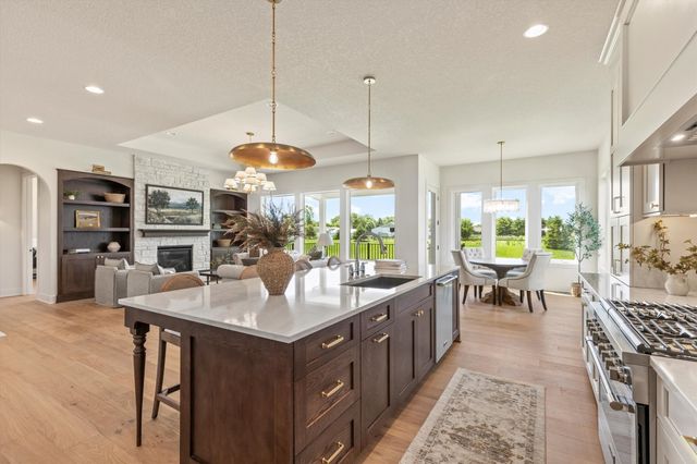 10622 NW 80th Avenue, Johnston, IA 50131