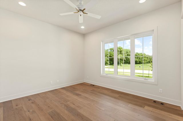 10622 NW 80th Avenue, Johnston, IA 50131