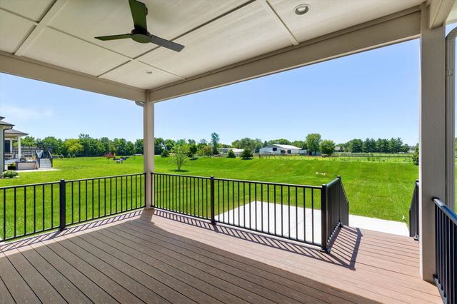 10622 NW 80th Avenue, Johnston, IA 50131