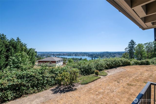 3320 Narrows View Lane NE #102, Bremerton, WA 98310