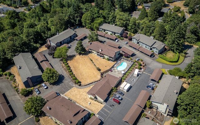3320 Narrows View Lane NE #102, Bremerton, WA 98310