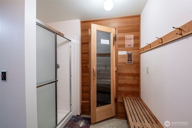 3320 Narrows View Lane NE #102, Bremerton, WA 98310
