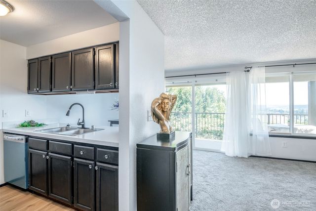 3320 Narrows View Lane NE #102, Bremerton, WA 98310