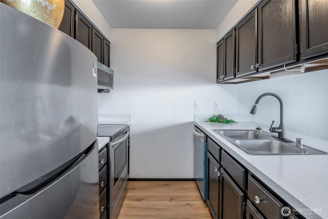 3320 Narrows View Lane NE #102, Bremerton, WA 98310