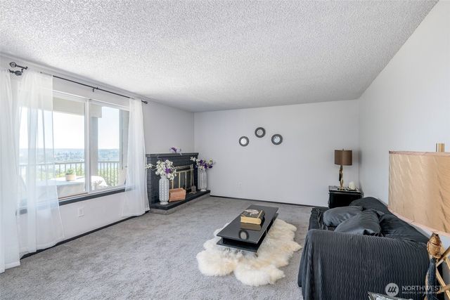 3320 Narrows View Lane NE #102, Bremerton, WA 98310