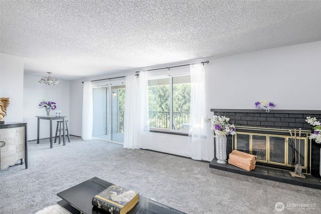 3320 Narrows View Lane NE #102, Bremerton, WA 98310