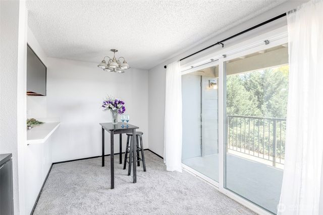 3320 Narrows View Lane NE #102, Bremerton, WA 98310