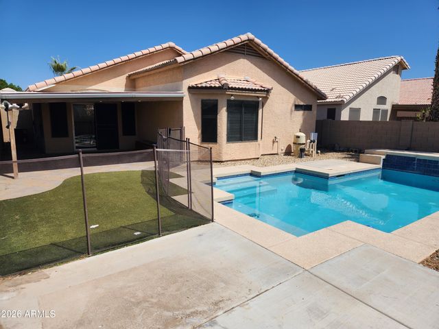 8375 W Bluefield Avenue, Peoria, AZ 85382