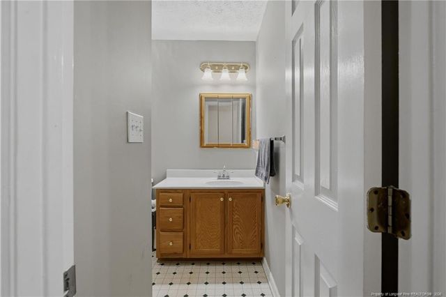 135 Partridge Road, Fayetteville, NC 28306