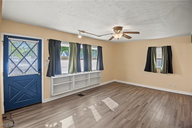 162 N Beverly Avenue, Youngstown, OH 44515