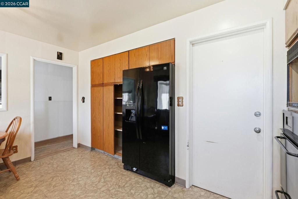 Image 9 of property listing at 15184 Andover St, San Leandro, CA 94579