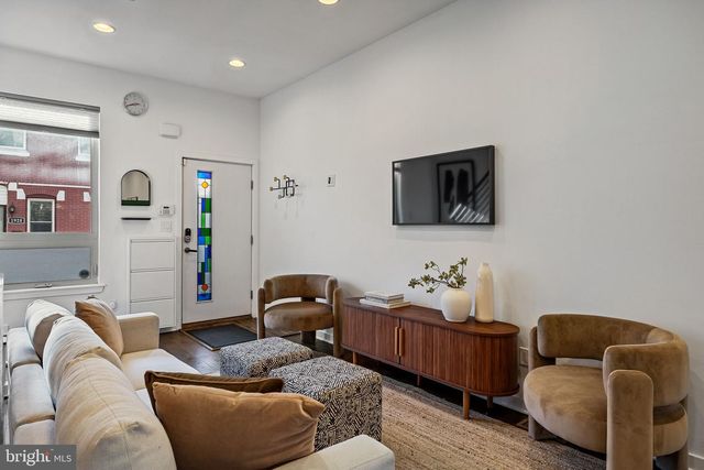 1927 WILDER ST, Philadelphia, PA 19146