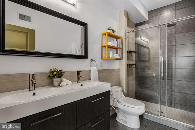 1927 WILDER ST, Philadelphia, PA 19146