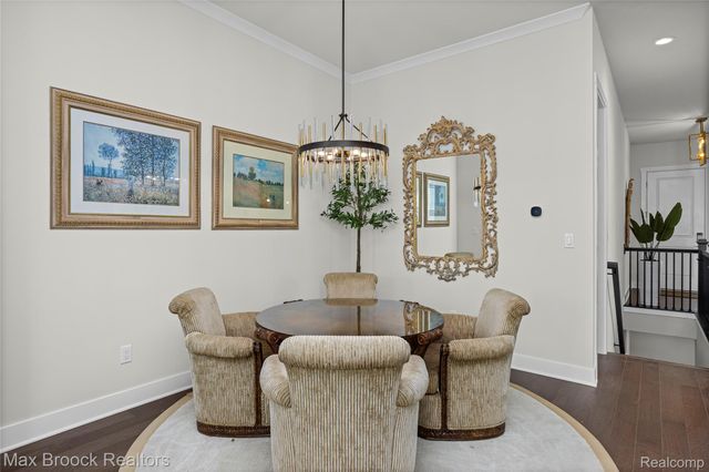 5636 Suffolk Court, West Bloomfield Charter Township, MI 48322