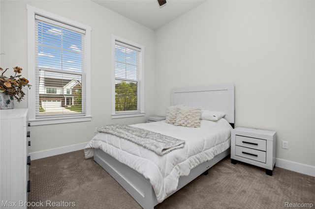 5636 Suffolk Court, West Bloomfield Charter Township, MI 48322