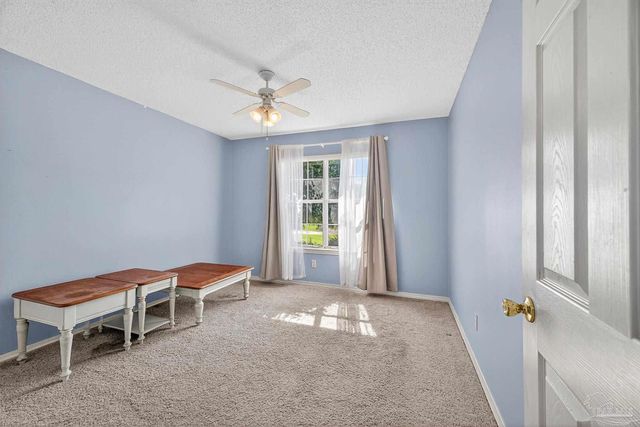 4400 Amberwood Cir, Pace, FL 32571