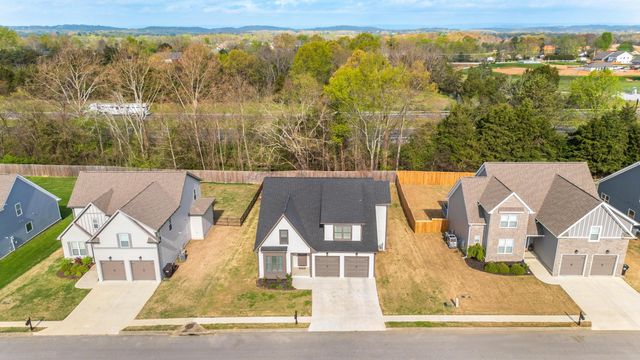 8906 Silver Maple Drive, Ooltewah, TN 37363
