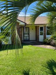 1003 Boulevard De La Parisienne, Mary Esther, FL 32569