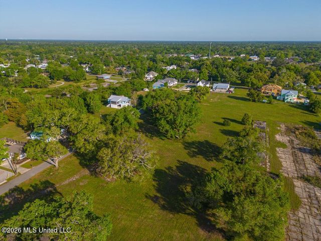 111 Shelter Rock Drive, Long Beach, MS 39560