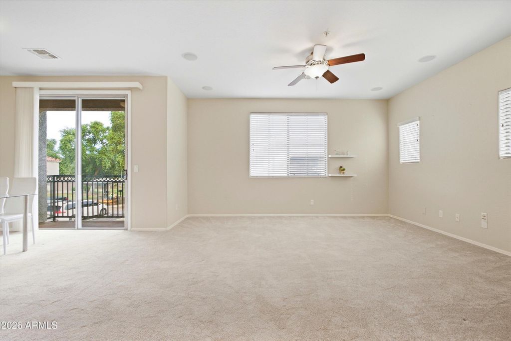 2909 E DUNBAR Drive E, Phoenix, AZ 85042 — photo 5