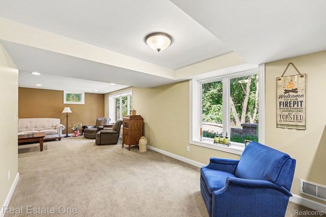 1123 Letica Drive, Rochester, MI 48307