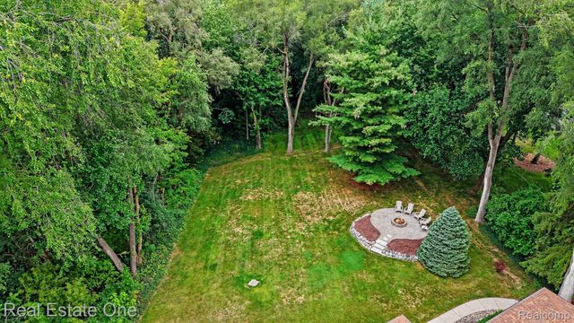 1123 Letica Drive, Rochester, MI 48307