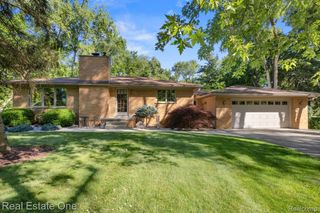 1123 Letica Drive, Rochester, MI 48307