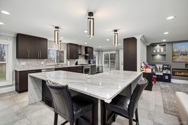 15879 Millar Road, Clinton Charter Township, MI 48036