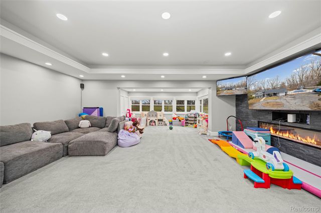 15879 Millar Road, Clinton Charter Township, MI 48036