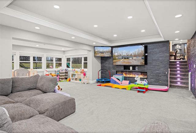 15879 Millar Road, Clinton Charter Township, MI 48036