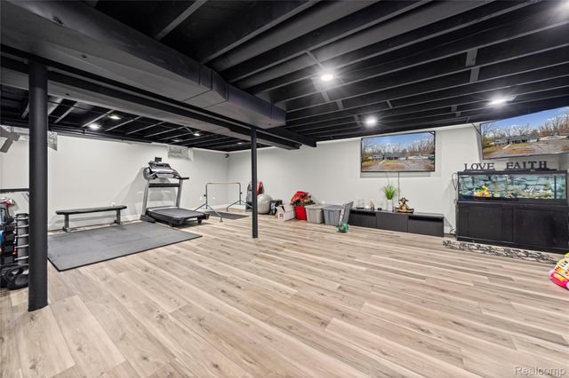 15879 Millar Road, Clinton Charter Township, MI 48036